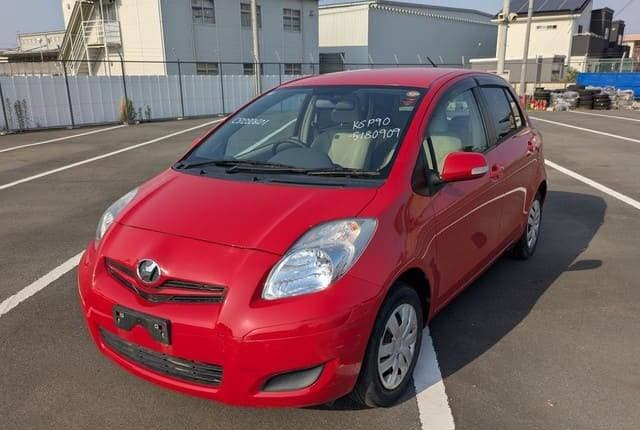2010 Toyota Vitz JDM car for sale — photo 2 of 10