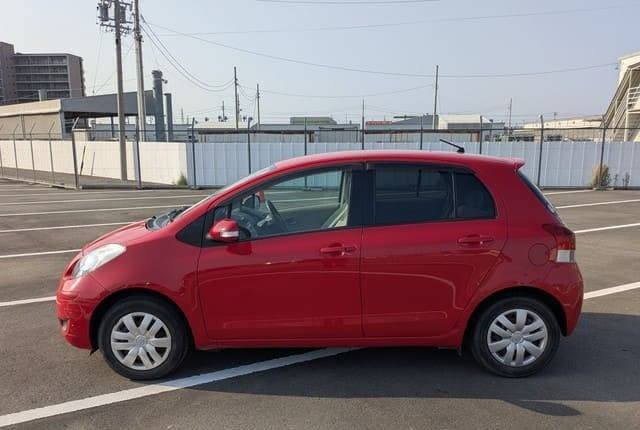 2010 Toyota Vitz JDM car for sale — photo 3 of 10