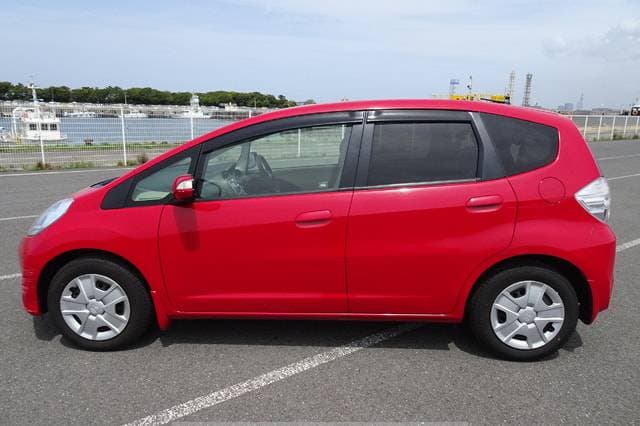 2011 Honda Fit JDM car for sale — photo 3 of 10