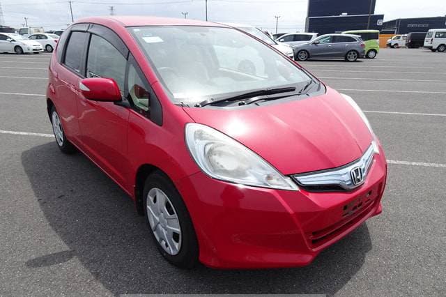 2011 Honda Fit JDM car for sale — photo 8 of 10