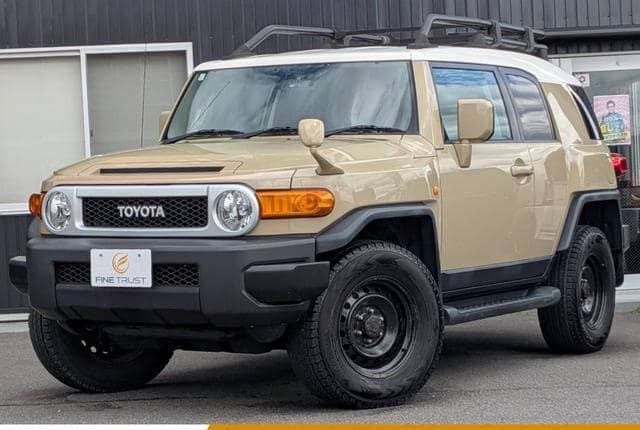 2011 Toyota Fj Cruiser JDM car for sale — photo 2 of 10