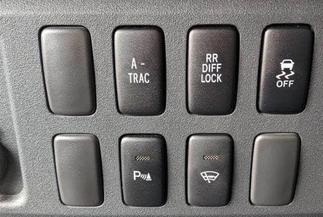 2011 Toyota Fj Cruiser JDM car for sale — photo 8 of 10