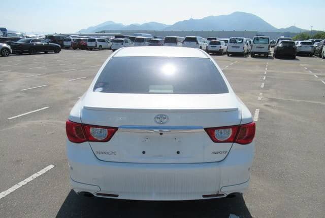 2011 Toyota Mark X JDM car for sale — photo 5 of 10