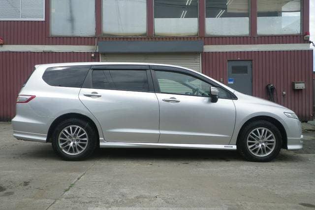 2009 Honda Odyssey JDM car for sale — photo 8 of 10