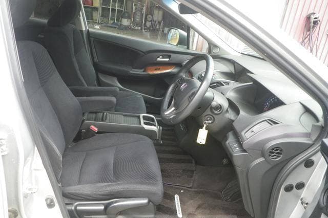 2009 Honda Odyssey JDM car for sale — photo 10 of 10