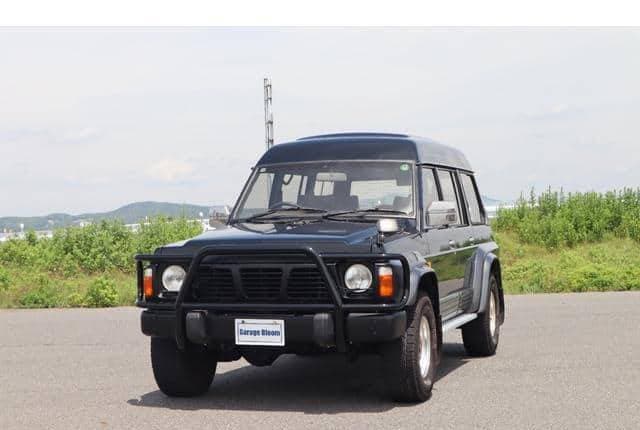 1992 Nissan Safari JDM car for sale — photo 4 of 10