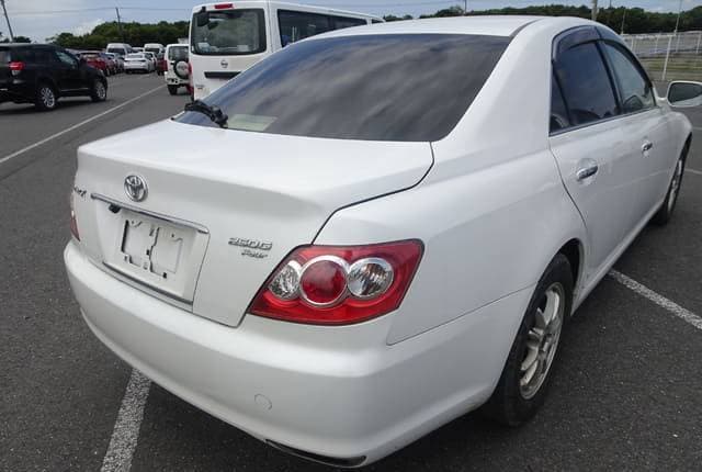 2009 Toyota Mark X JDM car for sale — photo 6 of 10