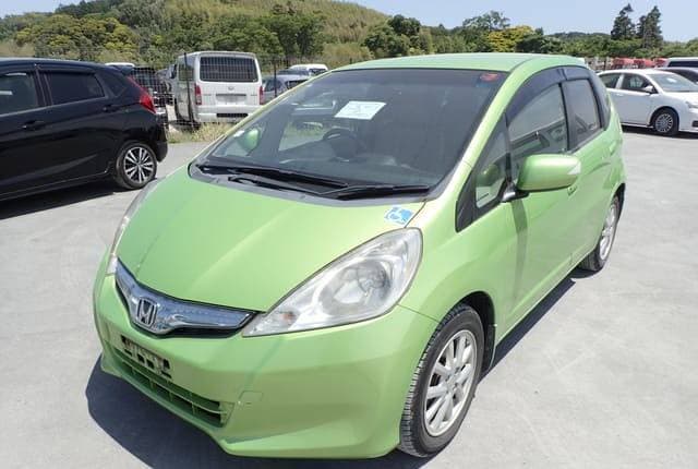 2011 Honda Fit JDM car for sale — photo 2 of 10