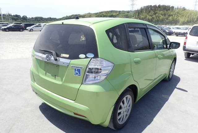 2011 Honda Fit JDM car for sale — photo 6 of 10