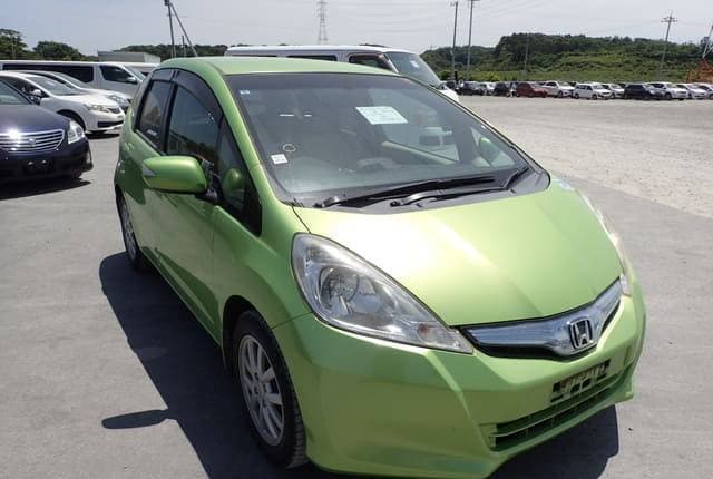 2011 Honda Fit JDM car for sale — photo 8 of 10