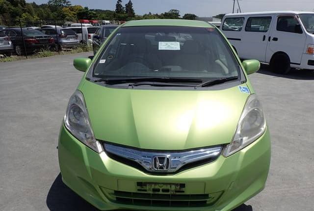 2011 Honda Fit JDM car for sale — photo 9 of 10
