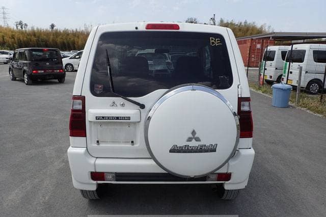2006 Mitsubishi Pajero JDM car for sale — photo 5 of 10