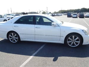 2005 Toyota Crown JDM car for sale