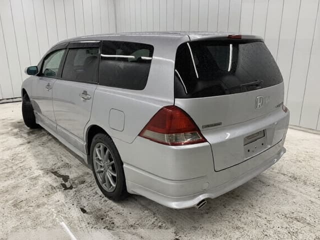 2005 Honda Odyssey JDM car for sale — photo 4 of 10