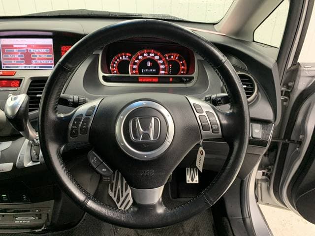 2005 Honda Odyssey JDM car for sale — photo 7 of 10
