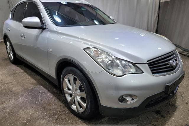 2010 Infiniti JDM car for sale — photo 8 of 10
