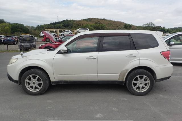 2011 Subaru Forester JDM car for sale — photo 3 of 10
