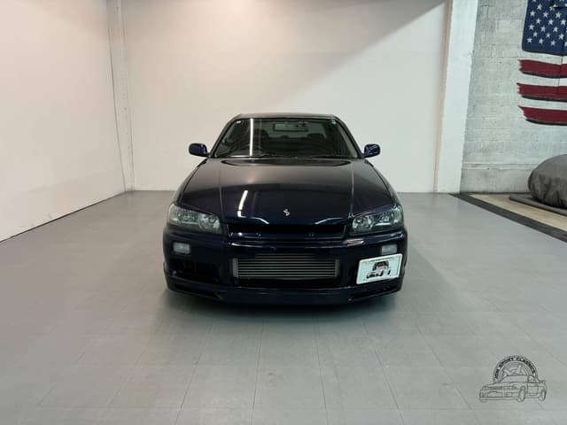 Nissan Skyline JDM car for sale — photo 5 of 10