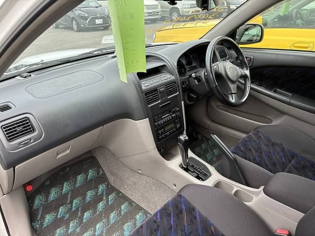 Toyota Caldina JDM car for sale — photo 4 of 6
