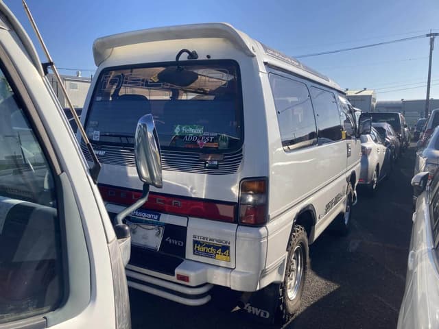 Mitsubishi Delica JDM car for sale — photo 4 of 10