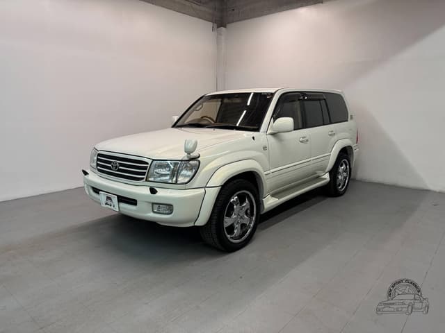 Toyota Land Cruiser JDM car for sale — photo 2 of 10