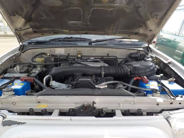 Toyota Hilux Surf JDM car for sale — photo 7 of 7