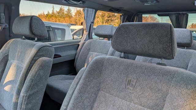 Nissan Elgrand JDM car for sale — photo 7 of 10
