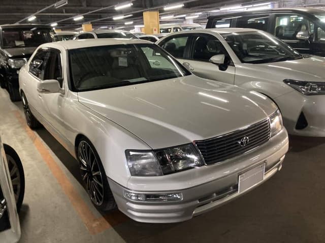 Toyota Celsior JDM car for sale — photo 4 of 10