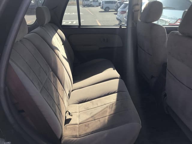 Toyota Hilux Surf JDM car for sale — photo 7 of 10