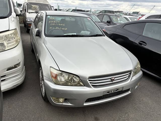 Toyota Altezza JDM car for sale — photo 3 of 6