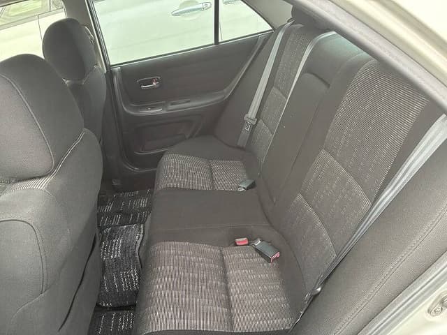 Toyota Altezza JDM car for sale — photo 5 of 6