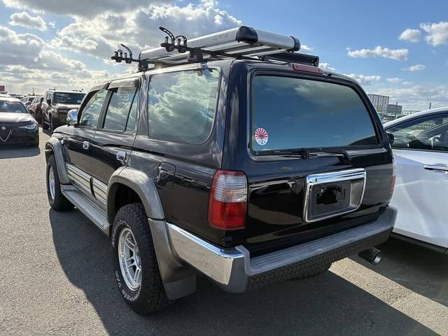 Toyota Hilux Surf JDM car for sale — photo 3 of 9