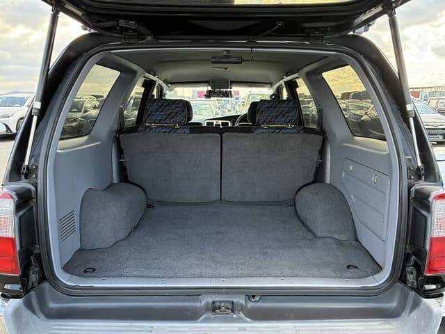 Toyota Hilux Surf JDM car for sale — photo 7 of 9