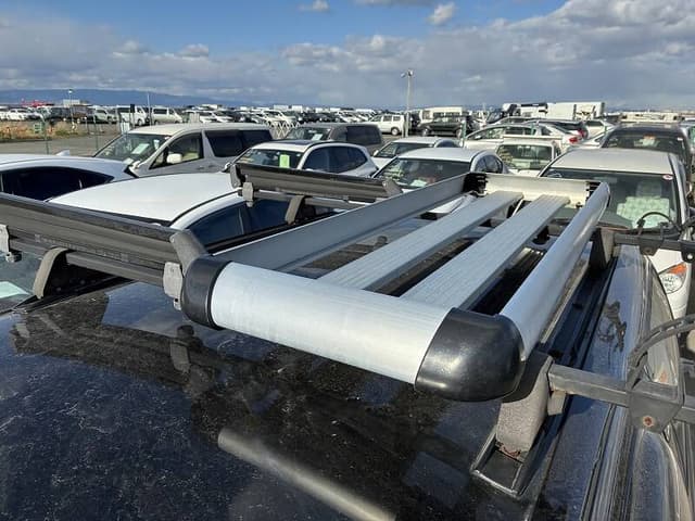 Toyota Hilux Surf JDM car for sale — photo 9 of 9