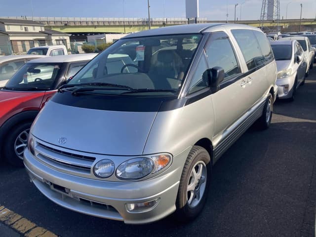 Toyota Estima JDM car for sale — photo 4 of 10