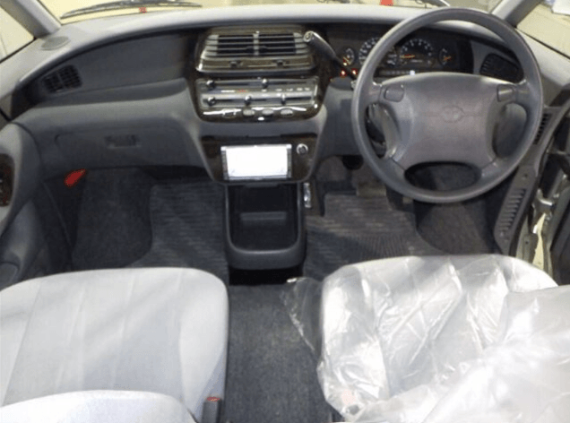 Toyota Estima JDM car for sale — photo 7 of 10