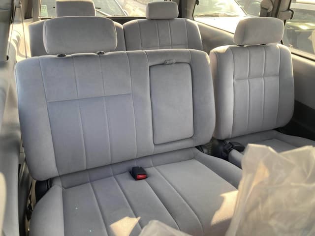Toyota Estima JDM car for sale — photo 9 of 10