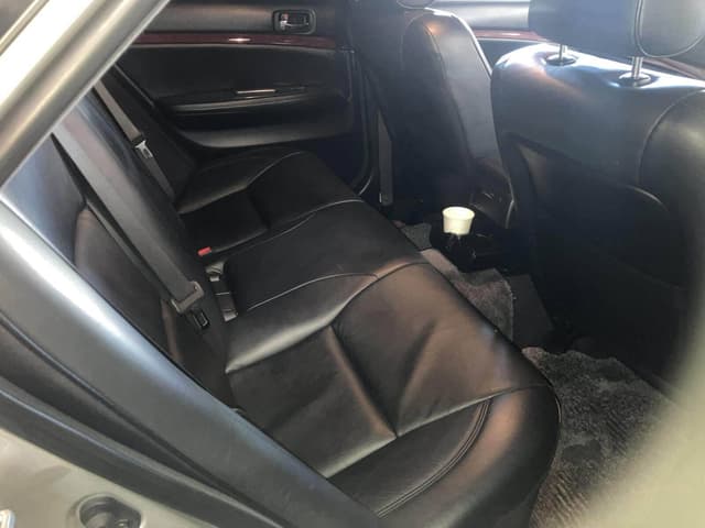 Toyota Mark II JDM car for sale — photo 9 of 10
