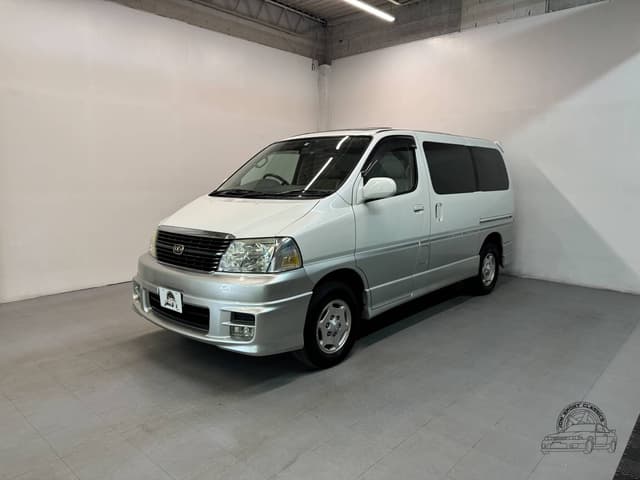 Toyota Granvia JDM car for sale — photo 2 of 10