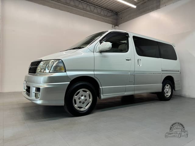 Toyota Granvia JDM car for sale — photo 10 of 10