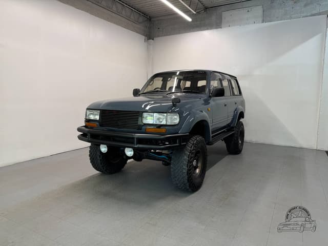 Toyota Land Cruiser JDM car for sale — photo 4 of 10