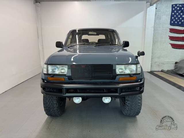 Toyota Land Cruiser JDM car for sale — photo 8 of 10