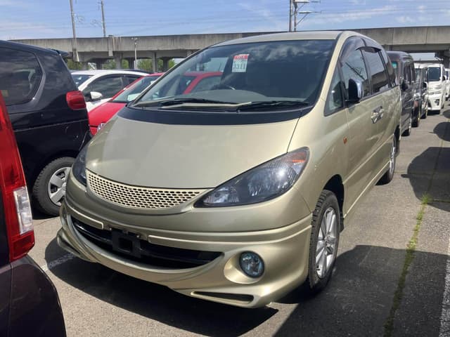 Toyota Estima JDM car for sale — photo 2 of 10
