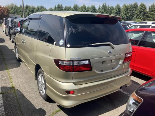 Toyota Estima JDM car for sale — photo 3 of 10