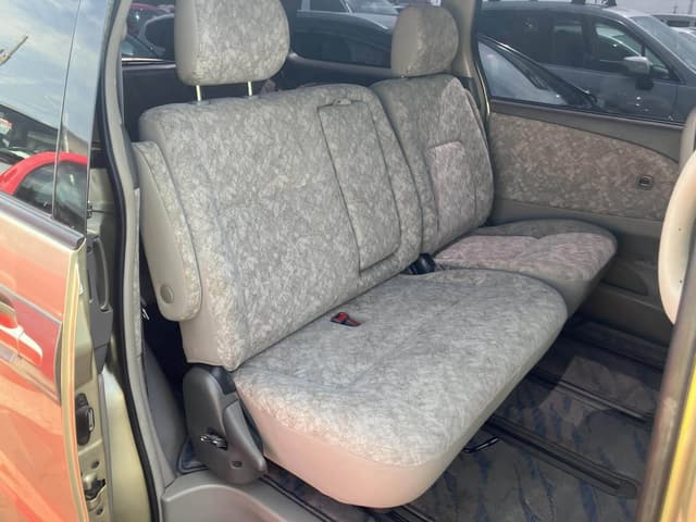 Toyota Estima JDM car for sale — photo 7 of 10