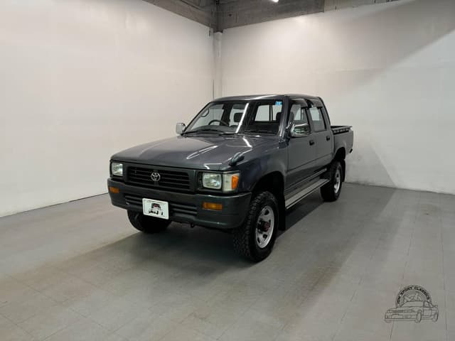 Toyota Hilux JDM car for sale — photo 4 of 10