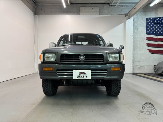 Toyota Hilux JDM car for sale — photo 6 of 10