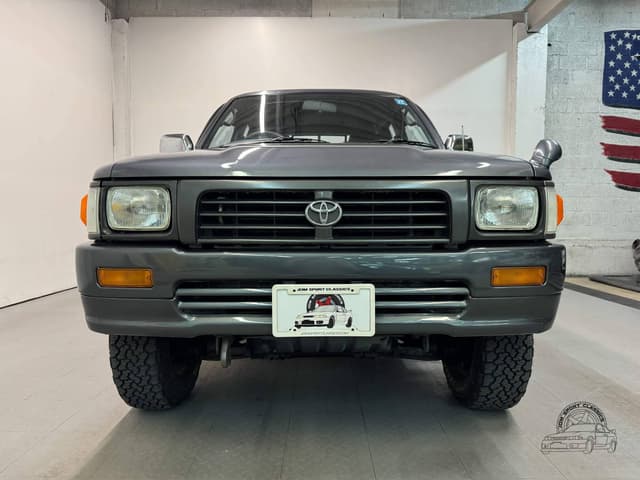Toyota Hilux JDM car for sale — photo 8 of 10