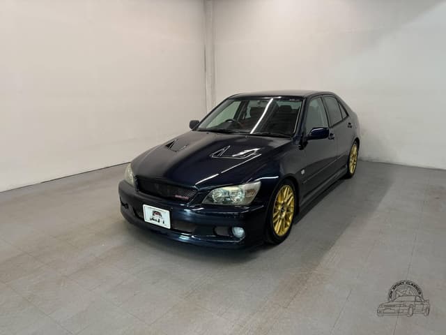 Toyota Altezza JDM car for sale — photo 4 of 10