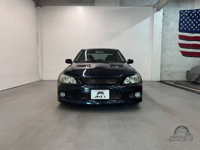 Toyota Altezza JDM car for sale — photo 5 of 10